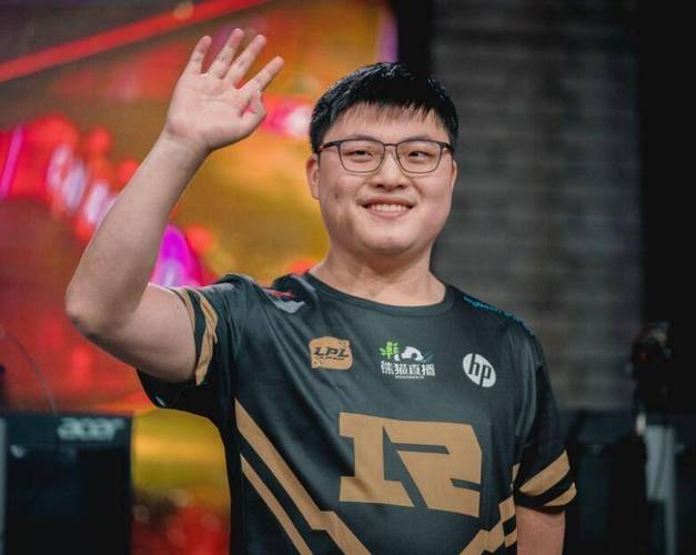 正版免费素材网站:Uzi入选LOL名人堂