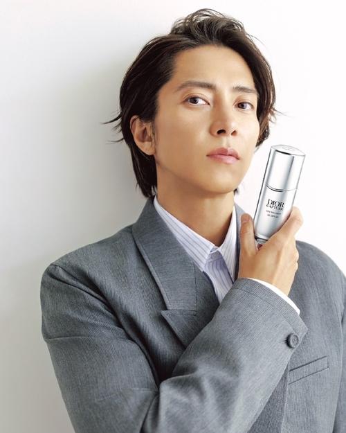 澳彩资料免费的资料大全wwe全面解答:周杰伦山下智久合照