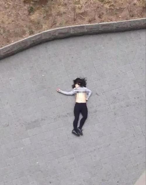 2025澳门天天开好彩大全2023:一女子大厦高坠死亡